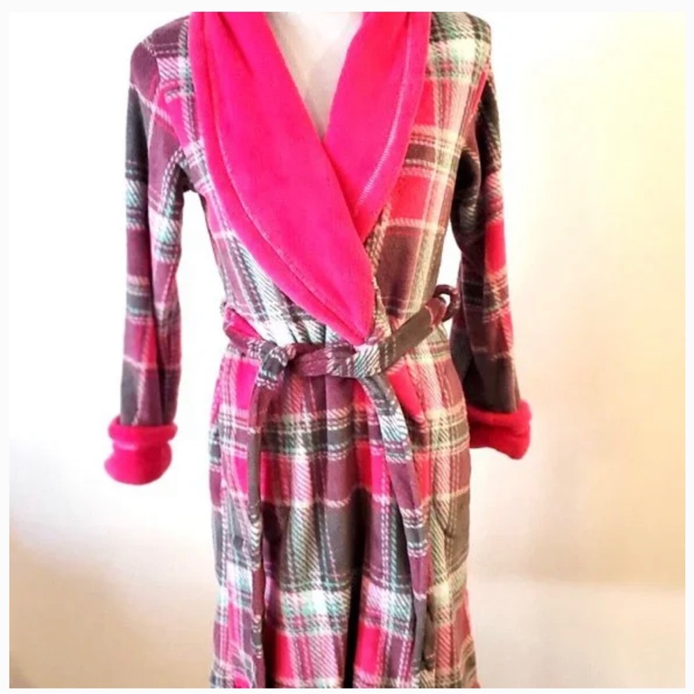 Ulta Beauty Plaid Pink Bathrobe NWOT